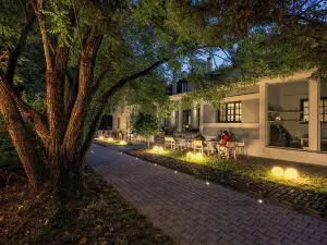 Aoos River Treehouse