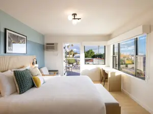 ザ タイズ オーシャンビュー イン アンド コテージズ