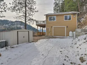 Lake Loon 'Hillside' Cottage w/ Private Deck!