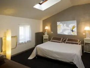 Logis Hôtel Tante Yvonne