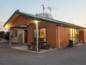 Coronation Park Motels