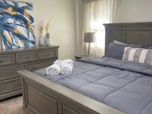 Beautifully updated 3BR near Airport/RIT/UofR/mcc