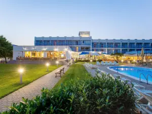 Hotel Senec Aqua Resort - Family Friendly