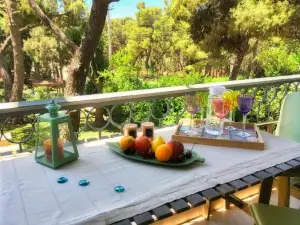 A7 Beauty Vouliagmeni Apt in a Unique Spot