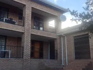 Vinolux Guest House