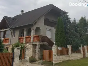 Gesztenye Apartman
