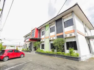 RedDoorz at Hotel Nuansa Ngawi
