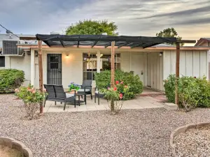 Patio and Yard Sun City Home Near Casinos