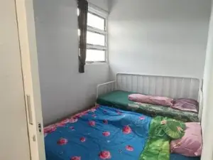 Rumah Dekat Sawah Pemandangan Pegunungan