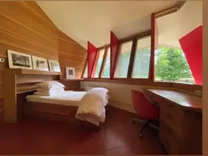 Frank Lloyd Wright Home "Woodside" ~ Amazing Architecture!