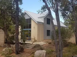 Chidlow, Lake Leschenaultia, cycling & walking, Book the Spa & Sauna, cost extra