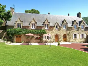 Le Manoir de Placy - Chambres d'Hôtes