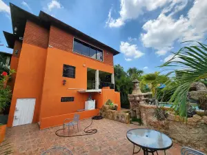 Beautiful villa with private pool and nice mountains view