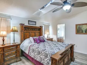 Ely Gem < 1/2 Mi to Nevada Northern Railway!