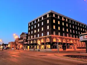 Grant Hall Hotel