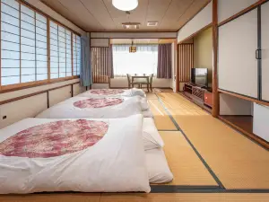 Hotel Shin Makomo