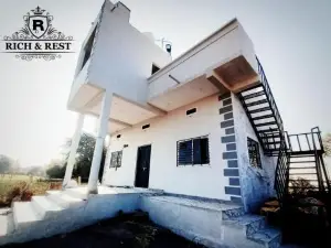 Rich & Rest Territory