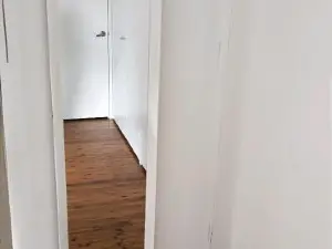Stylish Master Suite + Private Bathroom + TV FREE Parking Pet Friendly