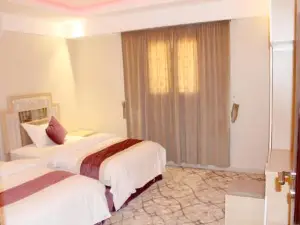 فندق العزم