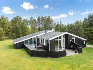 "Halwarth" - 250m from the Sea