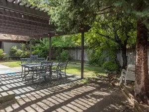 The Mondrian Hole in One - An MCM Townhome in a Quiet Golf Course Community