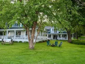 Spacious water front property located on Big Green Lake