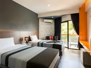 The Loft Seaside Sriracha Hotel