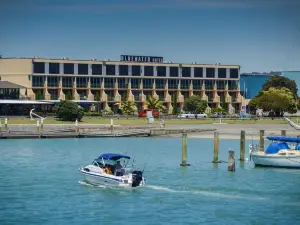 Bluewater Hotel