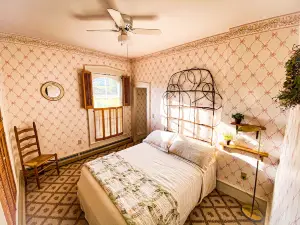 Butler House at the Cherry Creek Inn