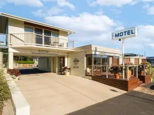 Loch Ard Motor Inn