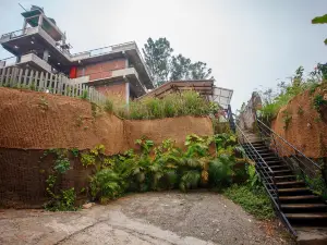 Ella Rawana Den Hotel