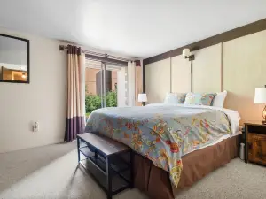 Relaxing, Well Furnished Condo - Creekside #29