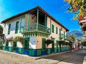 Casa Cedrela Hotel Boutique - Cauca Viejo - Mayores de 14 años -