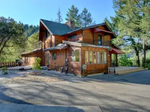 Morrison's Rogue River Lodge