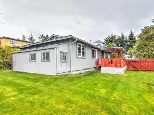 Walkable Sitka Getaway w/ Community Perks!