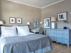 Home Hotel Bastion