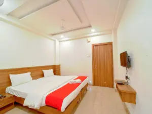 Hotel Radhika Deluxe