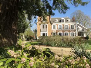 La Villa Rochette - Salle de réception, Séminaires d’entreprise, Repas en salon privé & Chambres d'hôtes - Paris sud