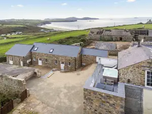 Awel y Môr - 3 Bedroom Cottage - Whitesands