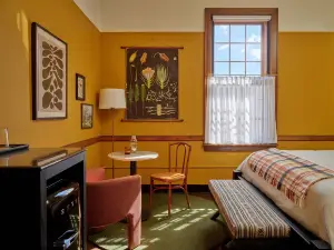 Hotel Abner