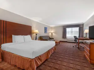 Best Western Club House Inn  Suites
