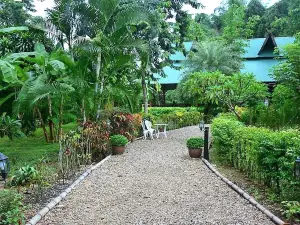 เมฆคีรี ริเวอร์แคว รีสอร์ท