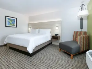 Holiday Inn Express Hillsboro I-35