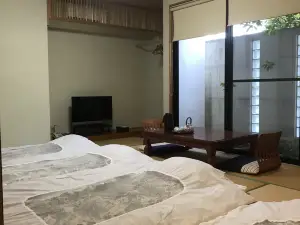 八代站前 球磨川旅館