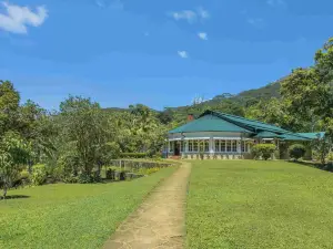 Mountbatten Bungalow- Thema Collection