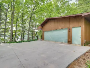 Traverse City Retreat w/ Deck & Lake Access