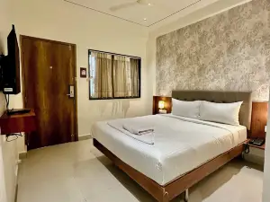 Hotel StayBird - Cove, Kharadi