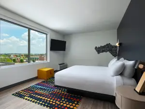 Aloft Omaha West
