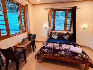 Skyard Hostel & Homestay- Harsil Valley