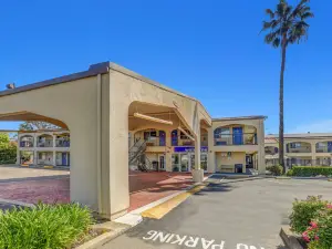 Motel 6 Lodi, CA